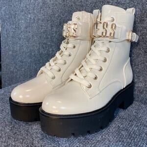 Guess Vaires Lug Sole Platform Combat Boots Womens 5.5 Cream Lace Up Logo Plated